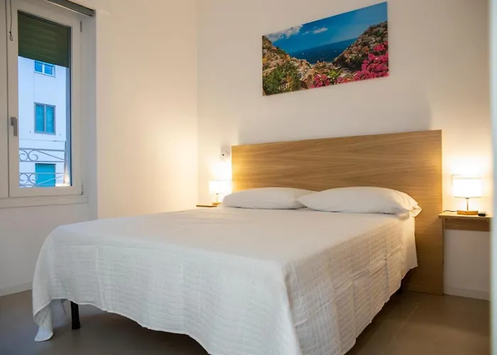 فندق مبيت وإفطار Domus Dattoli ساليرنو